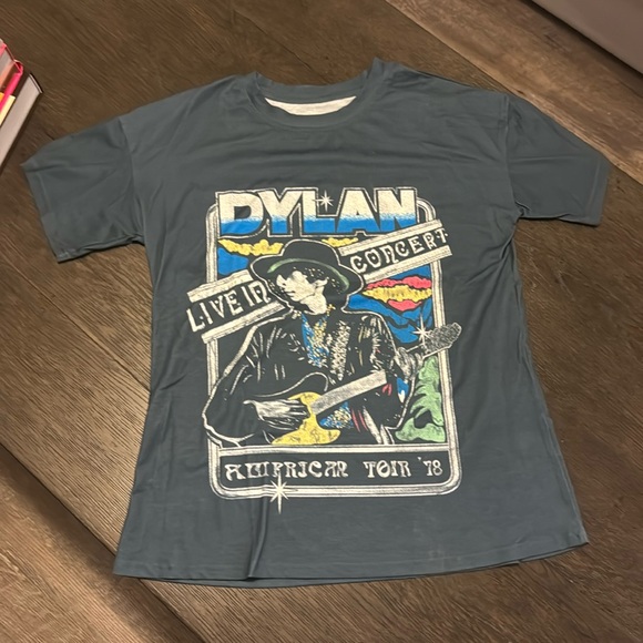 Tops - Dylan Graphic Tee - Blue